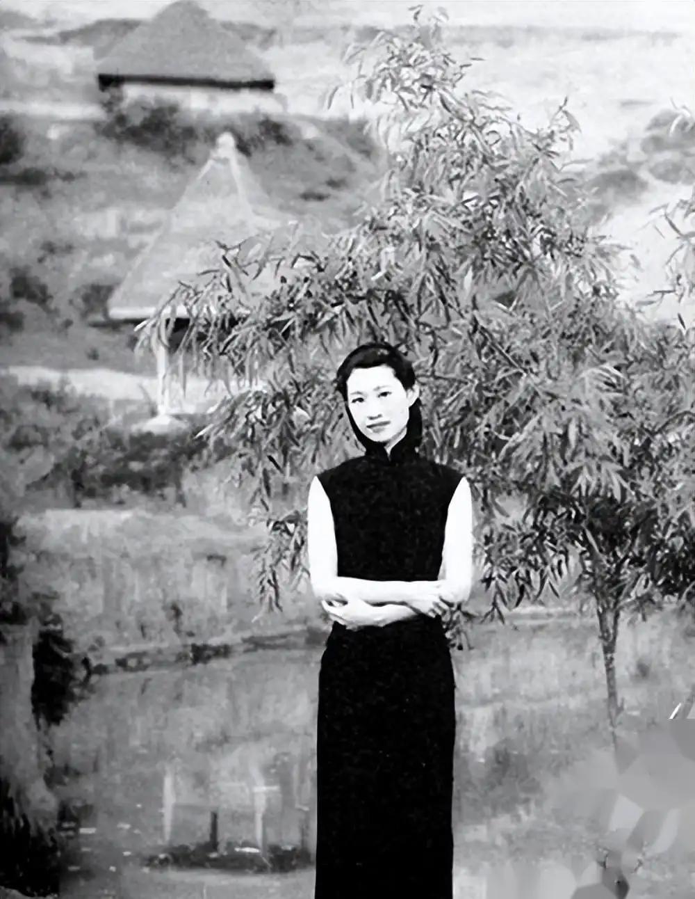 张学良蒋士云情感纠葛_张学良最爱蒋士云_张学良与赵一荻爱情故事